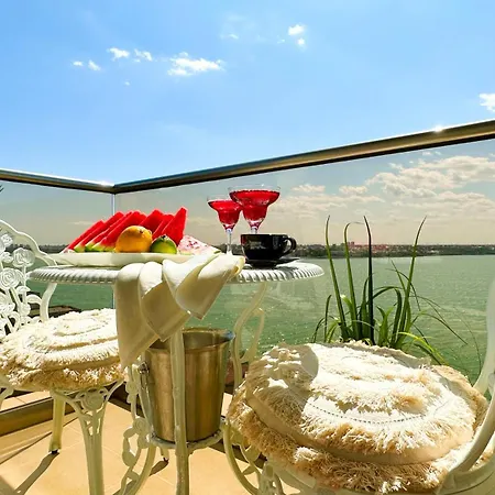 Lejlighed Deluxe Nicolle Solid