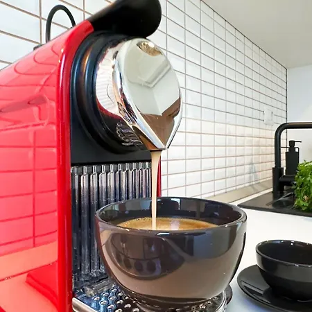 Deluxe Nicolle Solid Lejlighed *