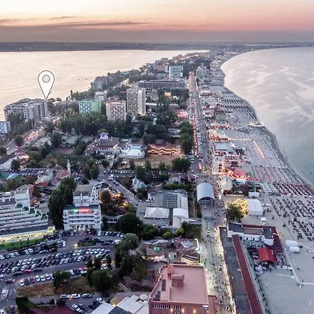 Deluxe Nicolle Solid Lejlighed