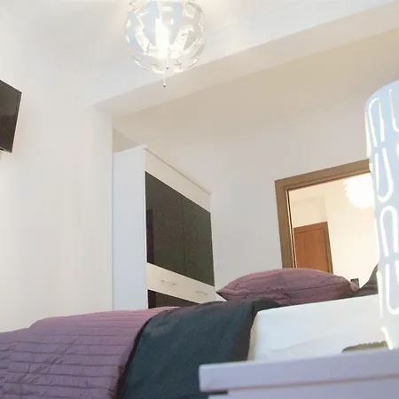 Lejlighed Deluxe Nicolle Solid *