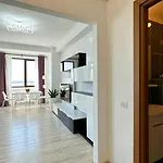 Deluxe Nicolle Solid Apartament Mamaja
