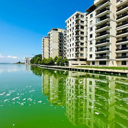 Apartment Deluxe Nicolle Solid Mamaia