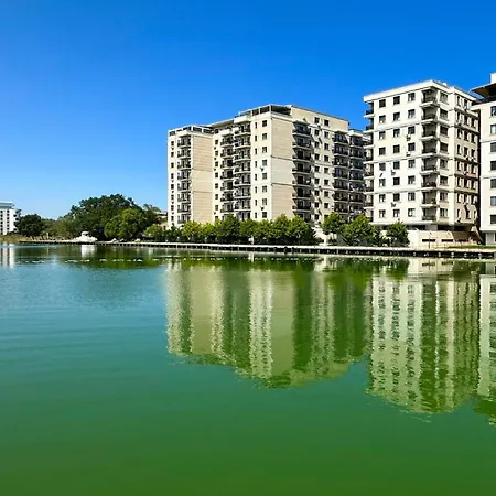 Deluxe Nicolle Solid Apartment *