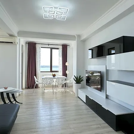 Deluxe Nicolle Solid דירה *