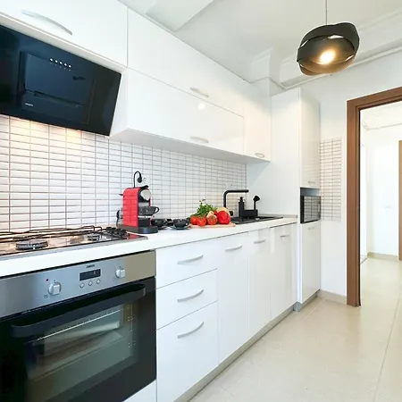 Deluxe Nicolle Solid Apartment