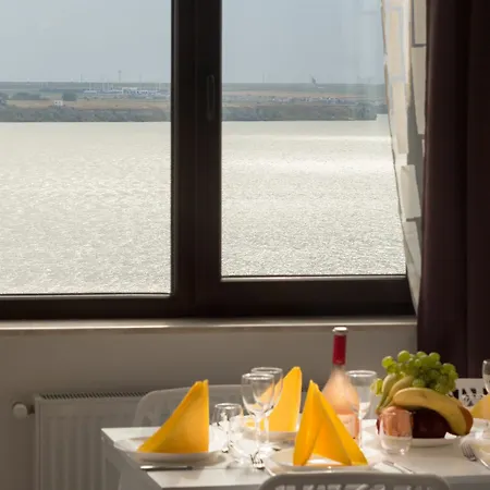 דירה Deluxe Nicolle Solid *